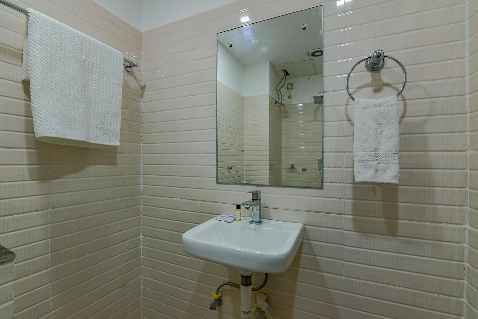 Fabhotel Middleton Desire - Nr Niladri Vihar Square Bhubaneswar Exterior photo